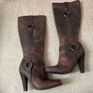 Guess Dark Brown leather boots